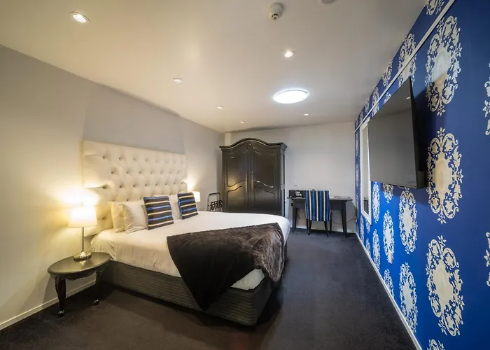 Black Swan Lakeside Boutique 5*
