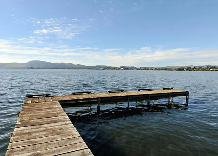 Black Swan Lakeside Boutique Rotorua